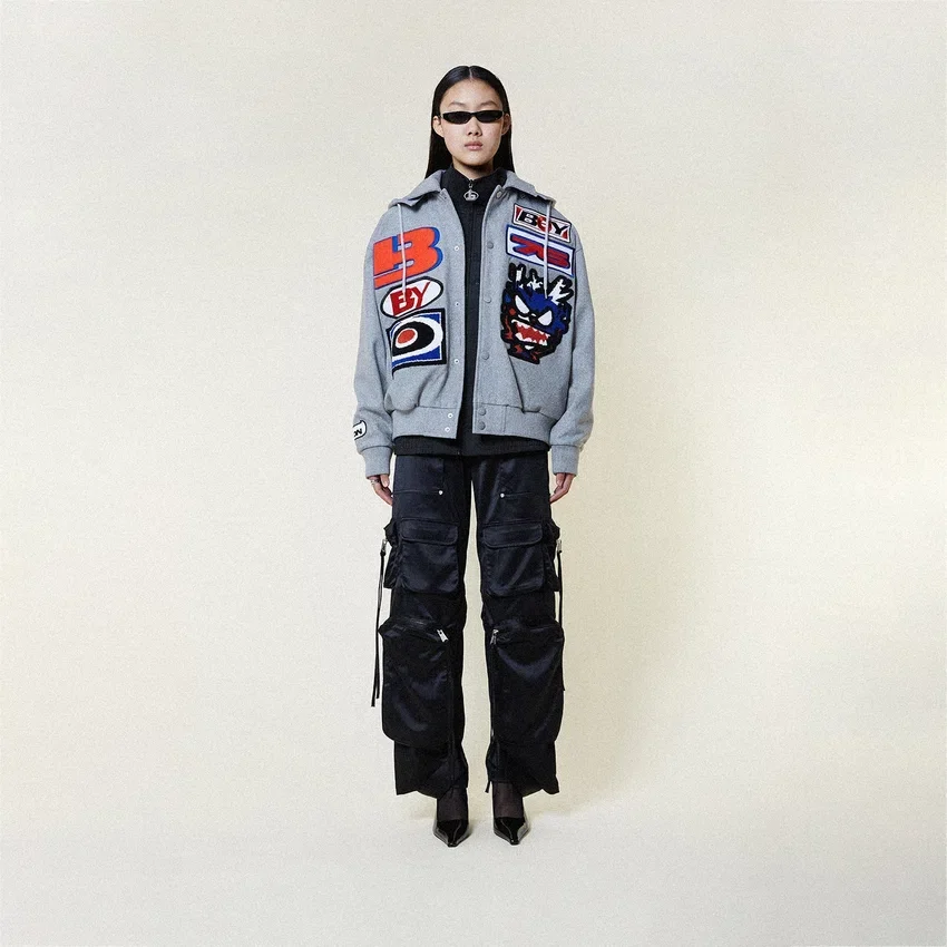 Chaqueta bomber «Moto Sticker» estilo universitario