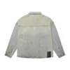 Chaqueta vaquera desgastada con láser