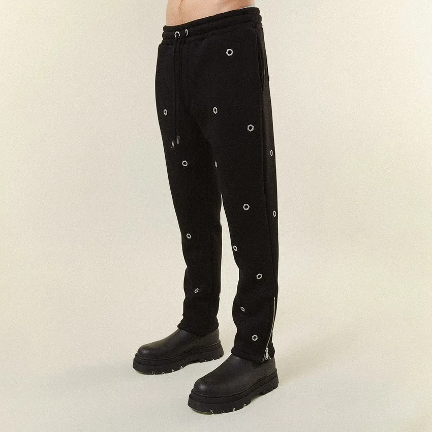 Pantalones de chándal con múltiples ojales