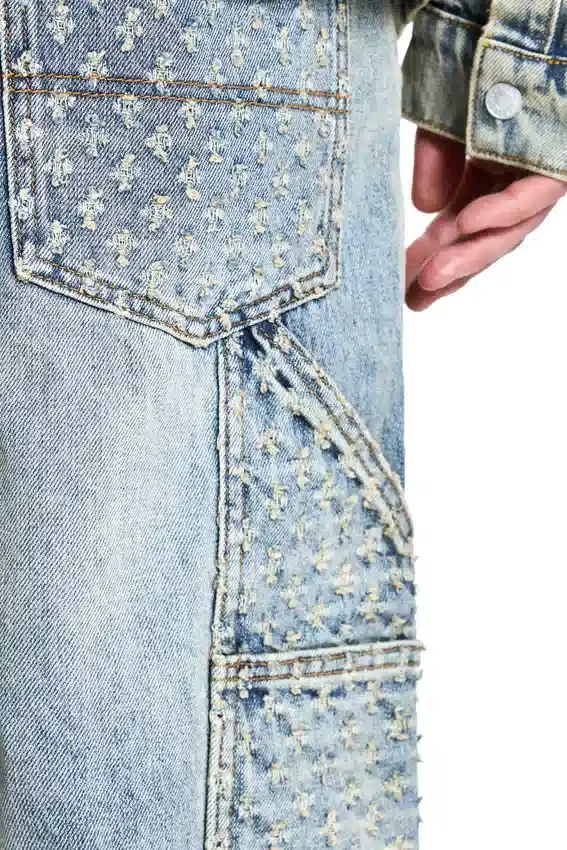 Pantalones vaqueros desgastados con láser